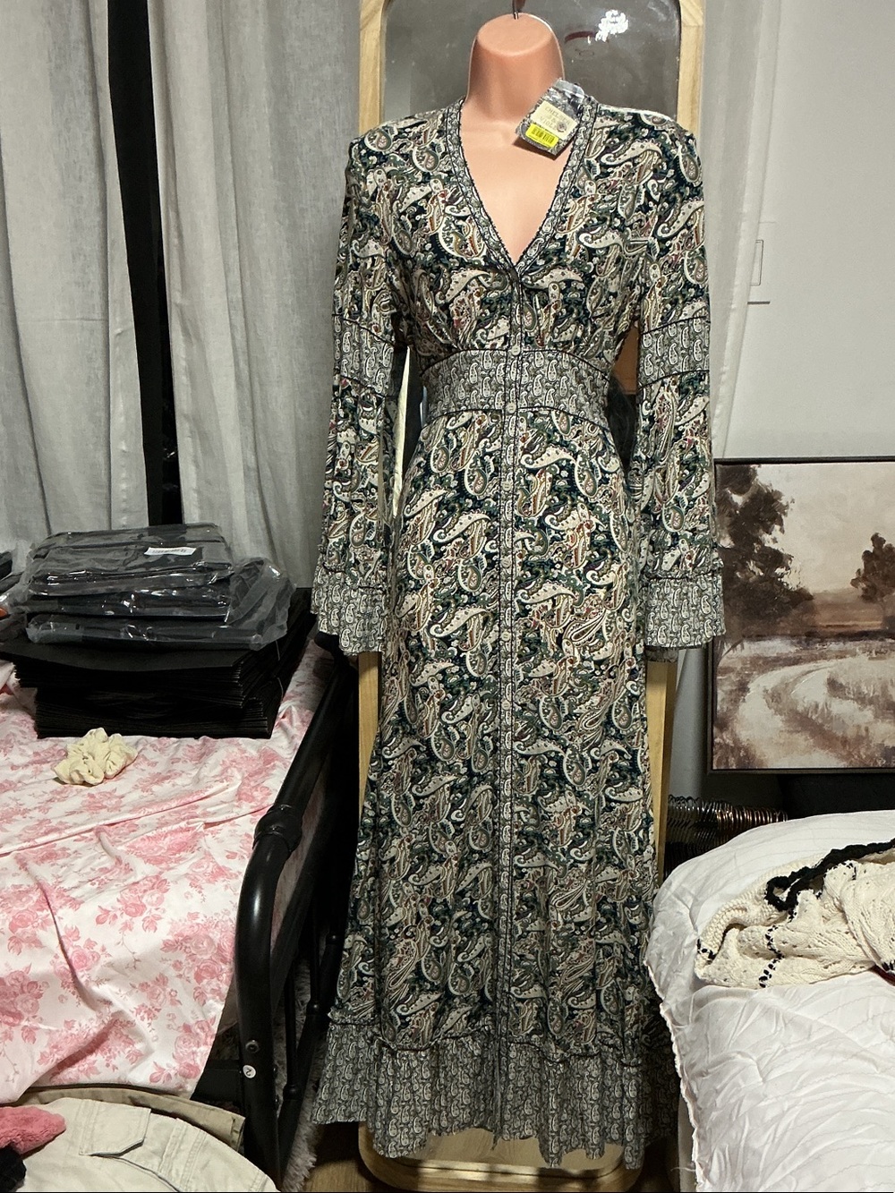 Paisley V-Neck Maxi Dress in Green and Cream Chelsea & violet